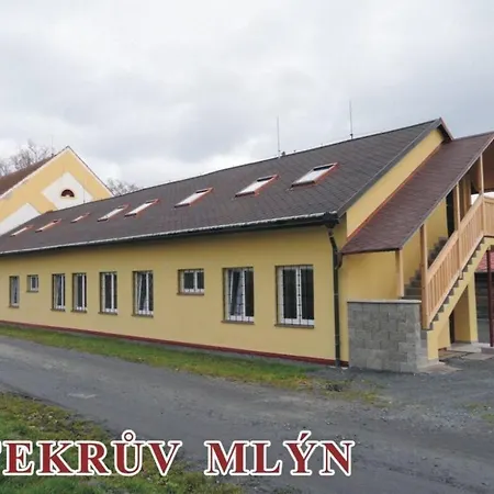 게스트하우스 Stekruv Mlyn